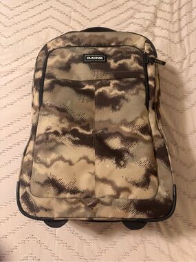 Dakine Camouflage Beige and Brown Travel Carry On